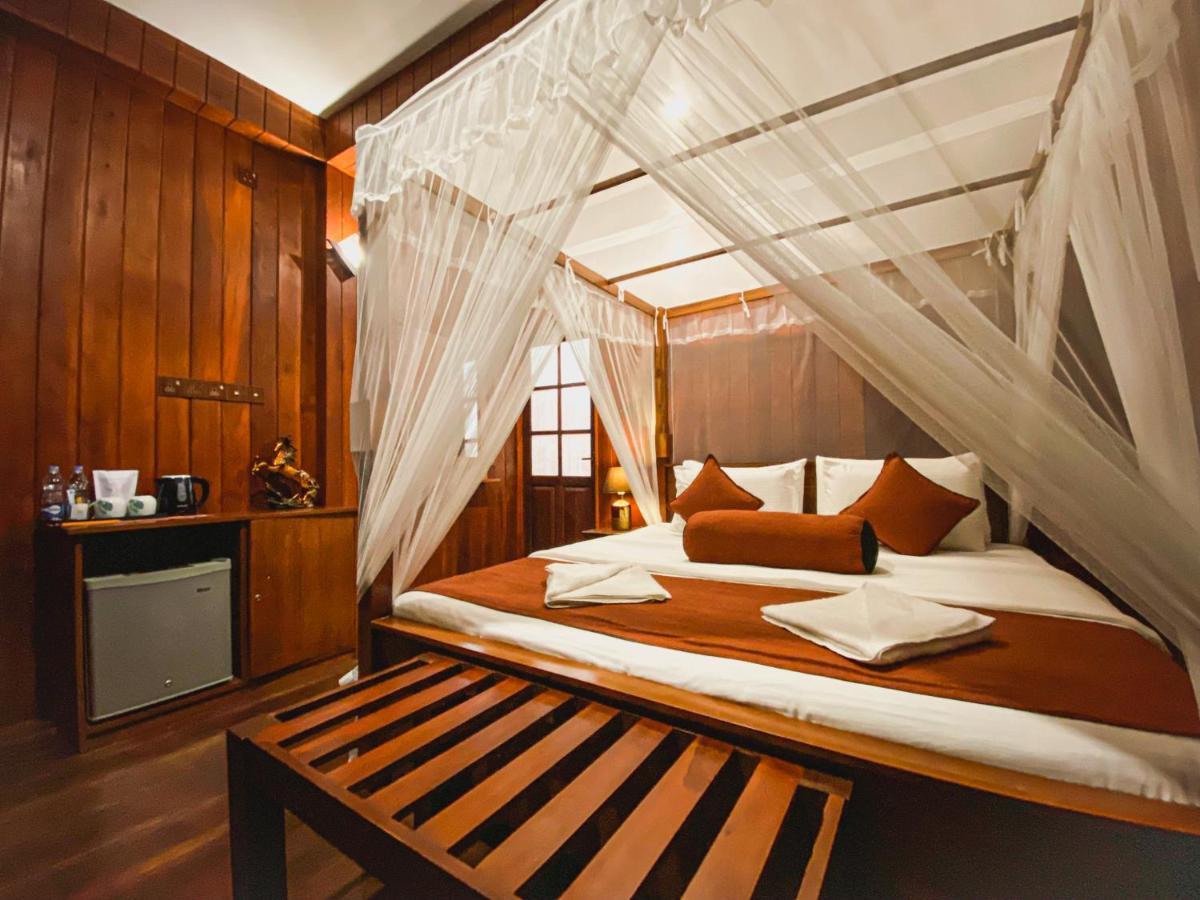 Hotel Levon Ella Esterno foto