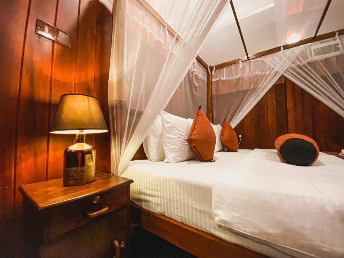 Hotel Levon Ella Esterno foto