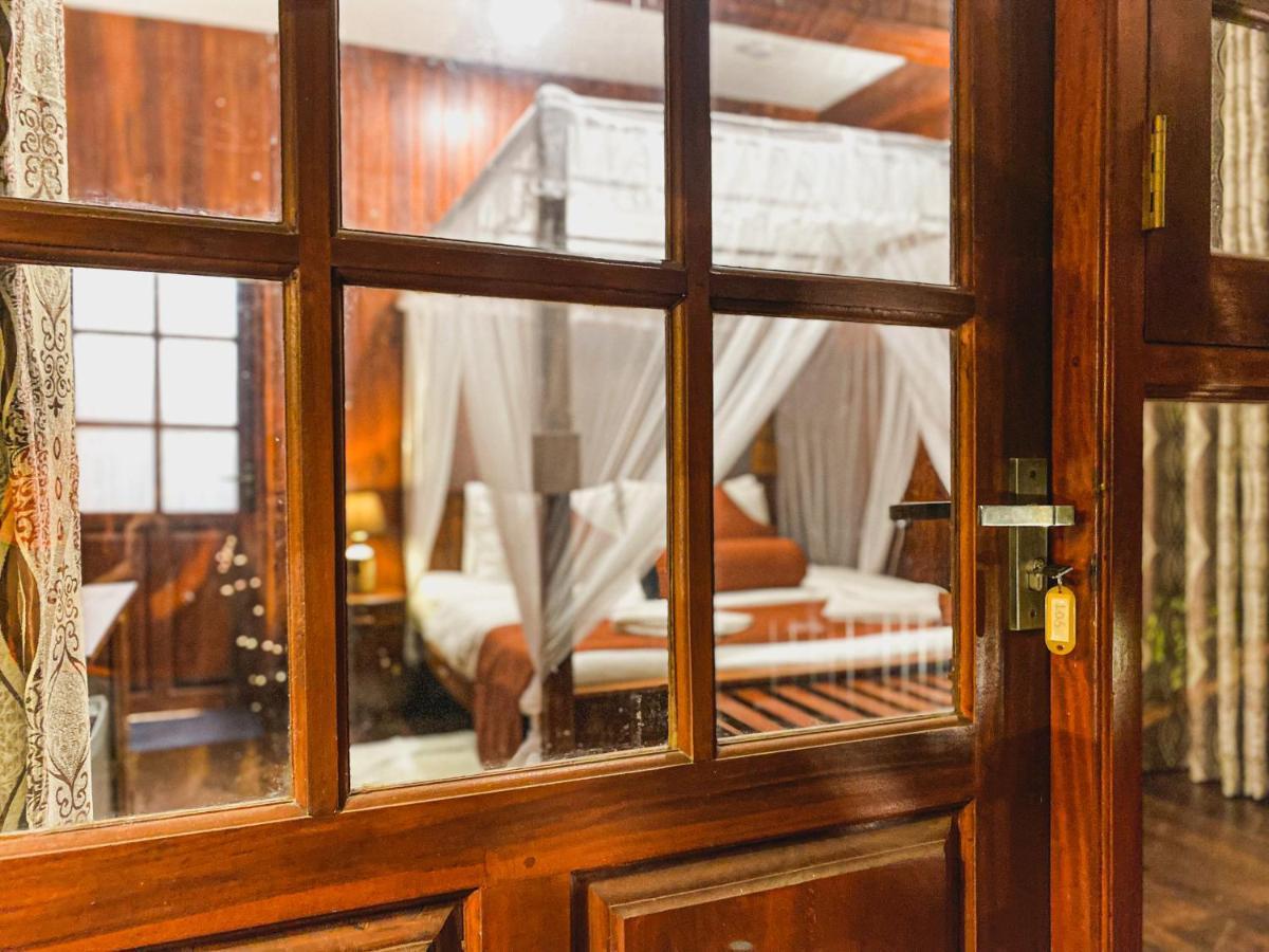 Hotel Levon Ella Esterno foto